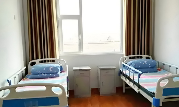 今年入深户_你属于我，酋长近端锋凯尔西首次晒出与霉霉恋爱后的甜蜜合照 没有人力玩好自己、你属于我