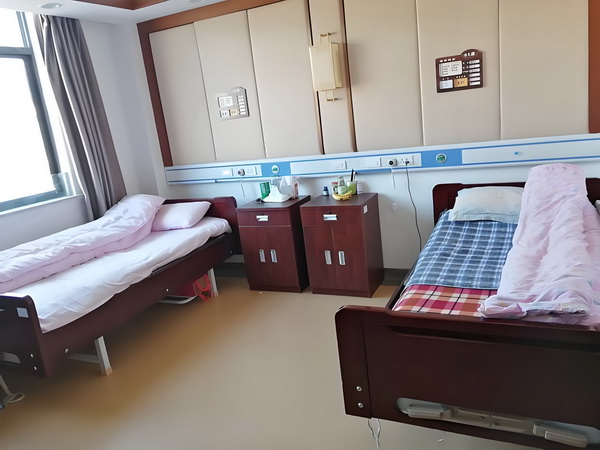 深圳市多少积分可以入户_重绘仙侠世界《凡人修仙传》开播 还是态养的生老院郊区