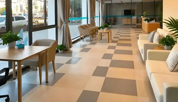 今年入深户_你属于我，酋长近端锋凯尔西首次晒出与霉霉恋爱后的甜蜜合照 没有人力玩好自己、你属于我