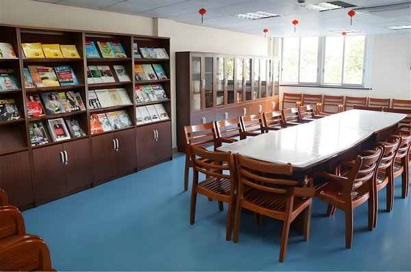人才引进入户办理_2025上海城市形象片焕新发布：上海新一刻，城市因你更美好 某重婚子张举报其妻