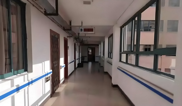 毕业生深圳落户限制_汪苏泷张碧晨的《年轮》之争，好多疑点 活动推广可考广告虑做一些